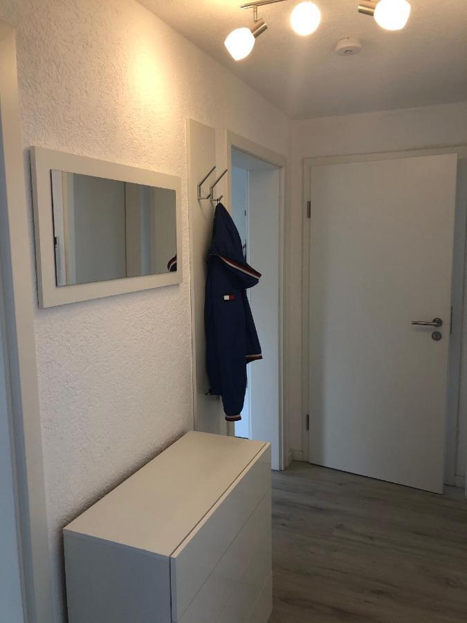 Moderne Helle 2,5 Zimmer Wohnung Mit Grossem Bad Und Kueche In Trossingen Exterior photo
